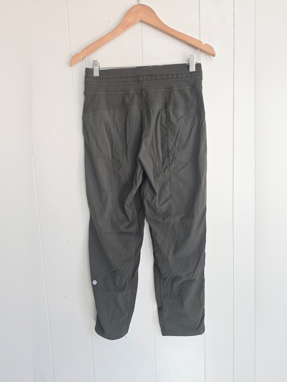 Lululemon Women's Drawstring Track Joggers-Size 6 - Picture 8 of 8